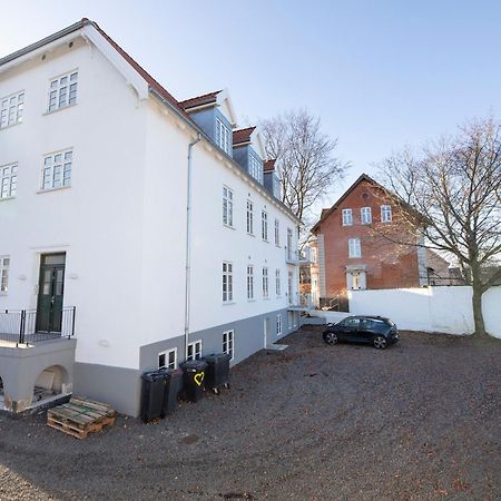 Aday - 2 Bedroom Apartment With Patio Aalborg Exterior foto